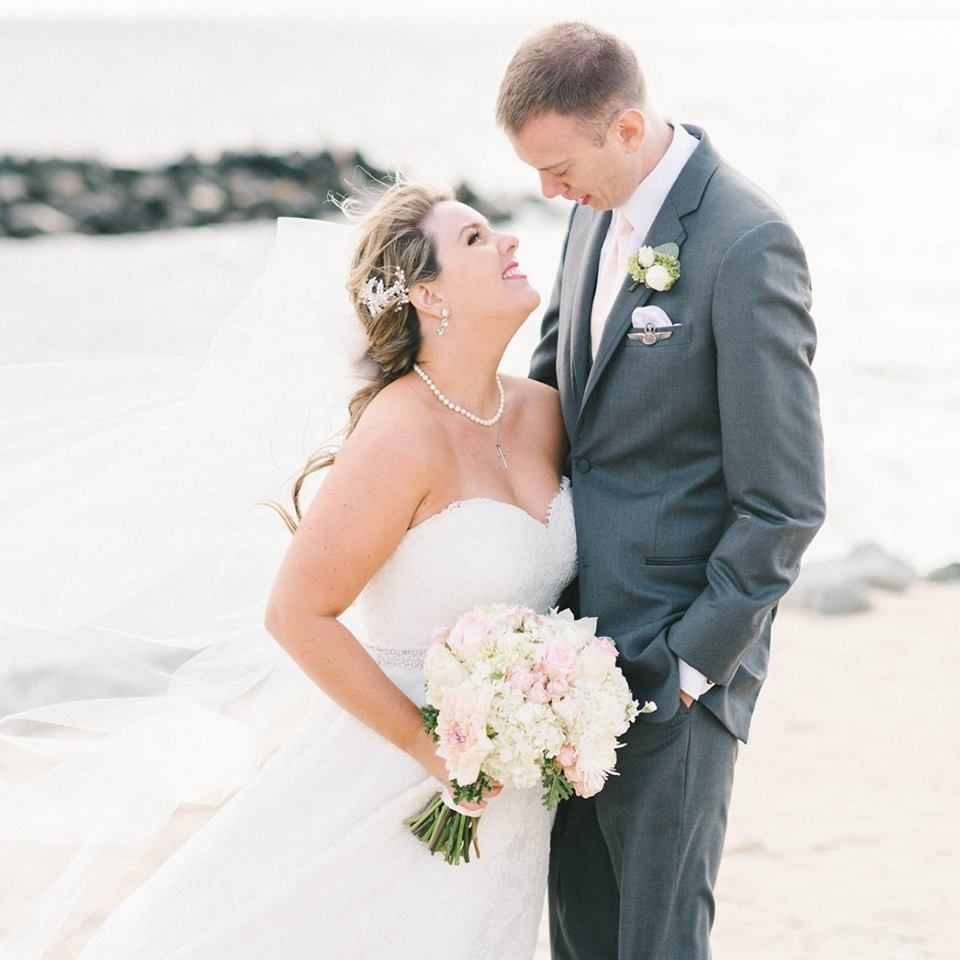 image of bride and groom on the chesapeake bay