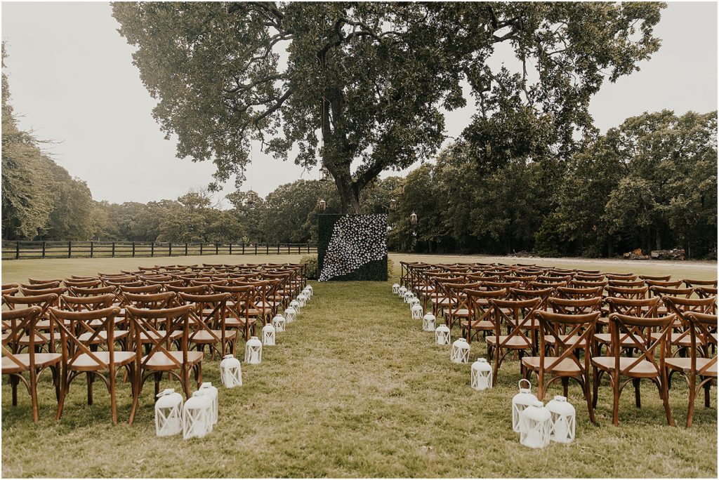 White Sparrow Barn Wedding Ceremony & Reception Live Painting By Brittany Branson. Image by Madison Katlin Photography.